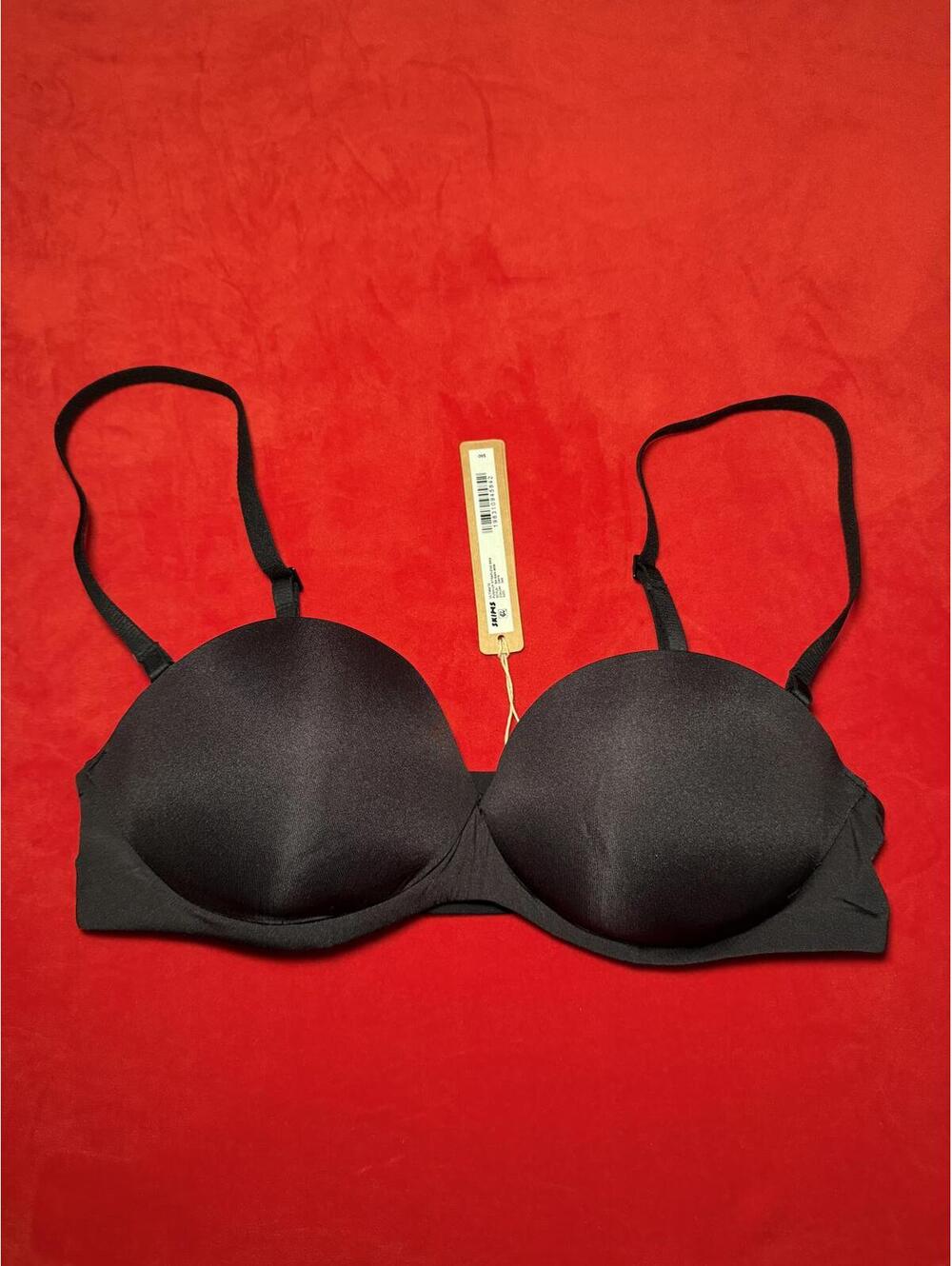 Skims Ultimate Push Up Strapless Bra Color ONYX Size 34B